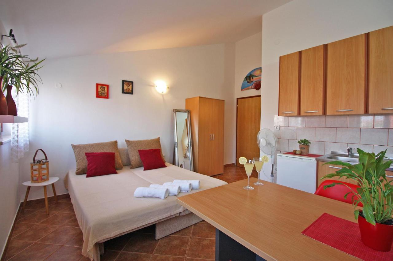 Brijunisol - 3 Apartments Top Position Near The Beautiful Beach Fažana Exteriér fotografie