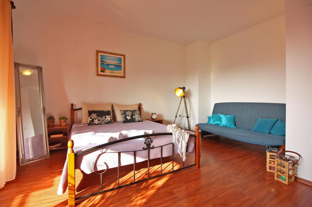 Brijunisol - 3 Apartments Top Position Near The Beautiful Beach Fažana Exteriér fotografie