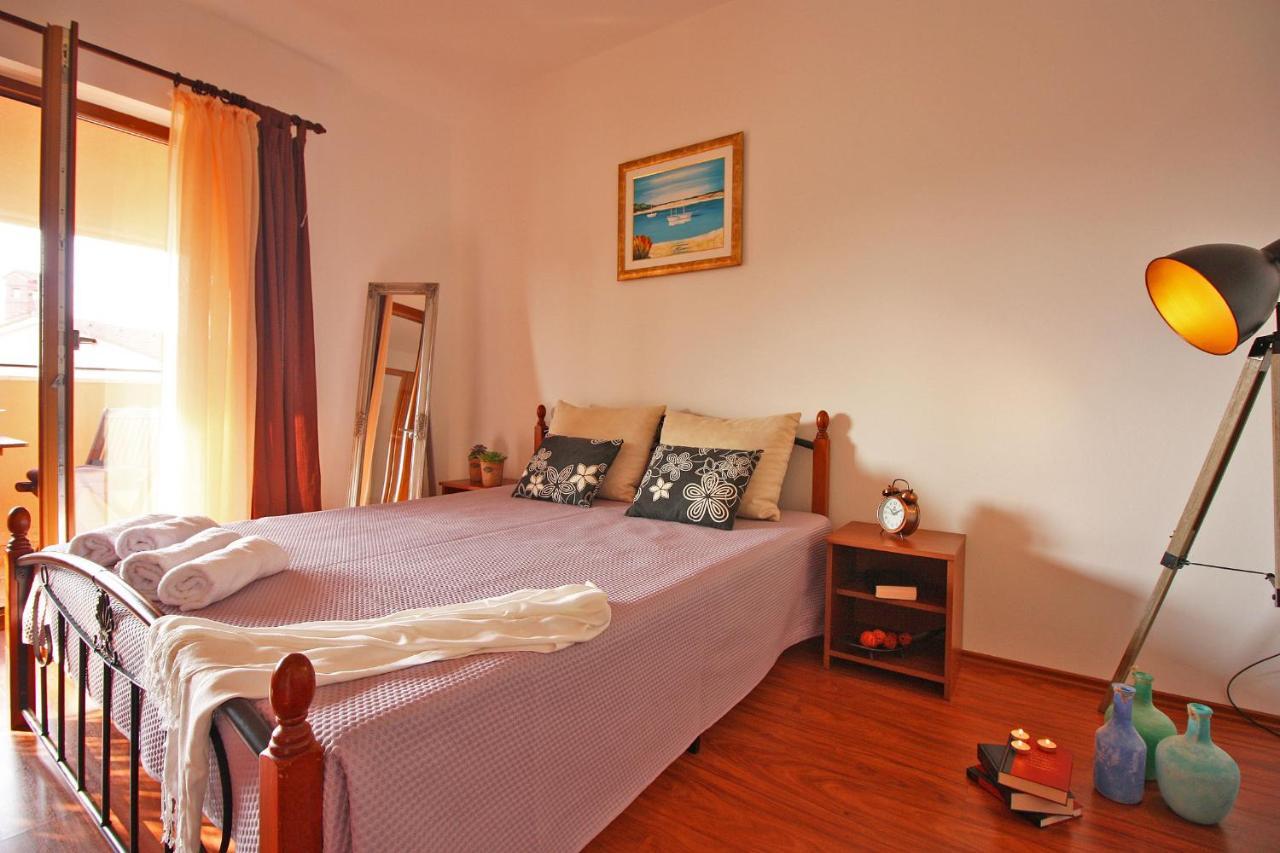 Brijunisol - 3 Apartments Top Position Near The Beautiful Beach Fažana Exteriér fotografie